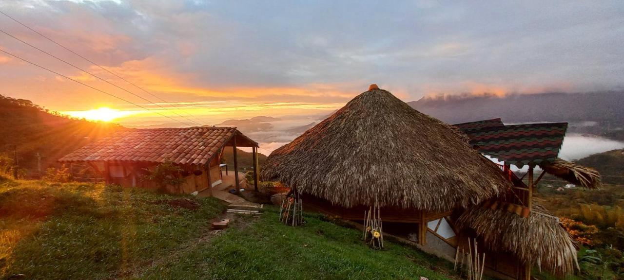 Ecohotel Soplo Del Tambo Cocorna Bagian luar foto